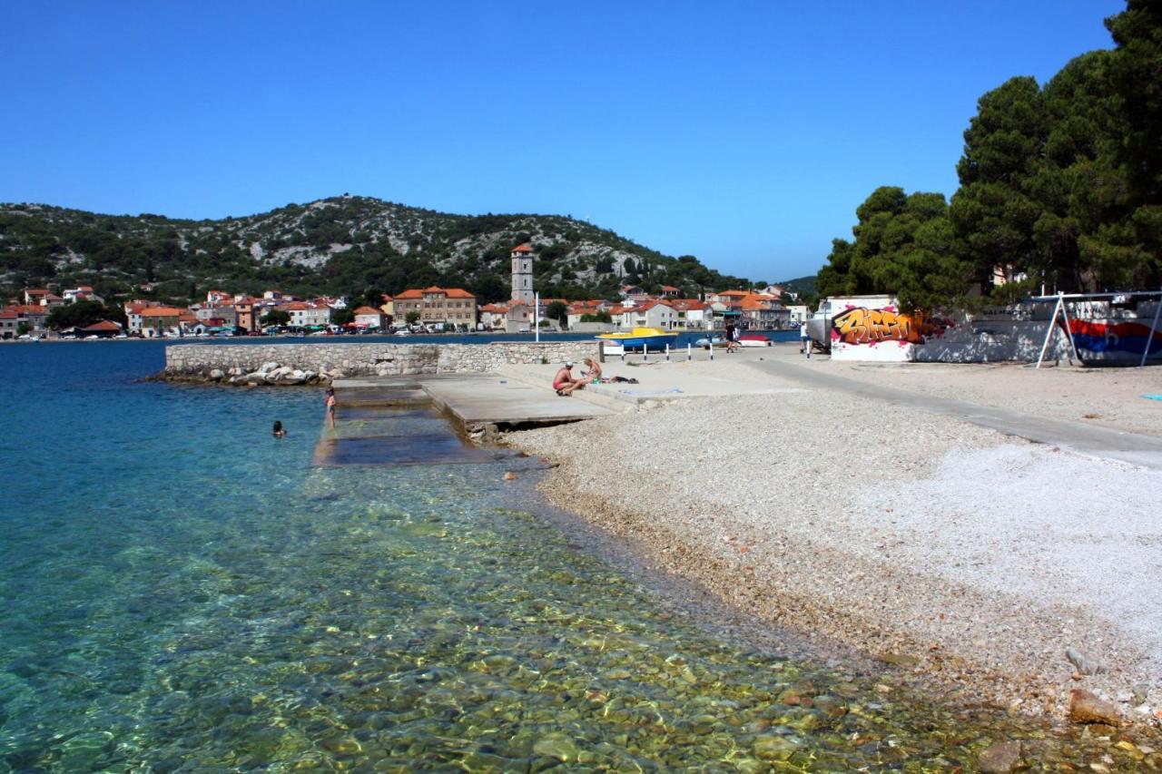 Apartments And Rooms By The Sea Tisno, Murter - 5128 Bagian luar foto