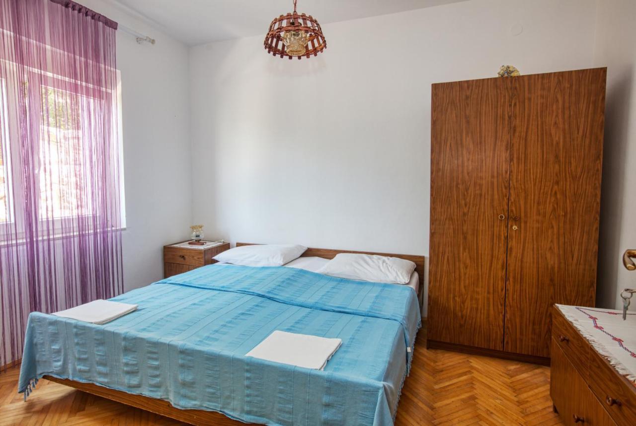 Apartments And Rooms By The Sea Tisno, Murter - 5128 Bagian luar foto